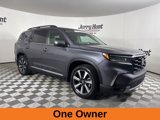 Used 2025 Honda Pilot Touring image 4