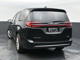 New 2026 Chrysler Pacifica Select image 6