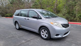 Used 2011 Toyota Sienna image 3