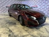 Used 2025 Nissan Altima 2.5 SV image 3
