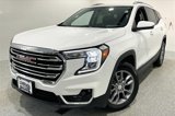 Used 2024 GMC Terrain SLT image 3