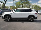 Used 2024 Volkswagen Taos SE w/ Panoramic Sunroof Package image 5