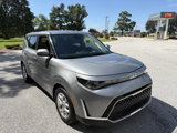 Used 2023 Kia Soul LX w/ LX Technology Package image 3