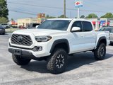 Used 2022 Toyota Tacoma TRD Off-Road image 2