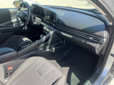 Used 2021 Hyundai Elantra SE image 5