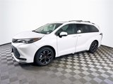 New 2025 Toyota Sienna Platinum image 4
