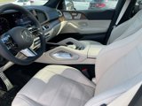 Used 2025 Mercedes-Benz GLS 580 4MATIC image 2