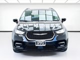 Used 2022 Chrysler Pacifica Touring-L image 2