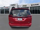 New 2025 Chrysler Pacifica Pinnacle image 5