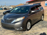Used 2017 Toyota Sienna XLE Premium image 5