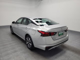 Used 2022 Nissan Altima 2.5 SV image 5