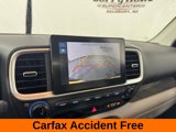 Used 2025 Hyundai Venue SEL image 3
