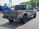 Used 2023 Jeep Gladiator Overland image 4