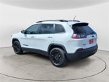 Used 2023 Jeep Cherokee Altitude Lux image 3