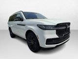 New 2025 Lincoln Navigator Reserve image 3