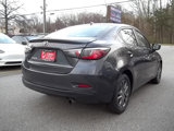Used 2019 Toyota Yaris LE image 3