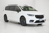 New 2025 Chrysler Pacifica Limited image 4