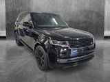 Certified 2025 Land Rover Range Rover SE image 3