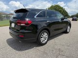 Used 2020 Kia Sorento AWD V6 image 2