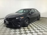 Used 2023 Toyota Camry SE image 3