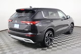 New 2025 Mitsubishi Outlander SEL image 6