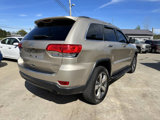 Used 2015 Jeep Grand Cherokee Limited w/ Luxury Group II image 3