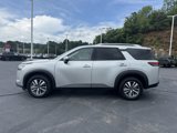 New 2025 Nissan Pathfinder SL image 4