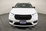New 2025 Chrysler Pacifica Select image 3