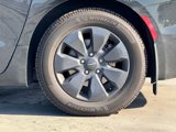 Used 2020 Chrysler Pacifica Limited w/ Advanced Safetytec Group image 3