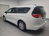 Used 2022 Chrysler Voyager LX image 5