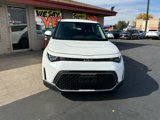 Used 2023 Kia Soul LX image 2