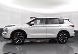 Used 2023 Mitsubishi Outlander SE image 5