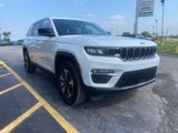 Used 2023 Jeep Grand Cherokee 4WD 4xe image 2