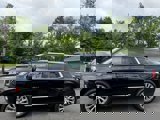 Used 2022 GMC Yukon Denali w/ Advanced Technology Package image 4