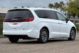 New 2025 Chrysler Pacifica Select image 5