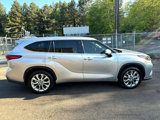 Used 2021 Toyota Highlander Limited image 4