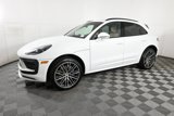 Used 2025 Porsche Macan image 2