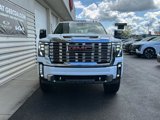 Used 2024 GMC Sierra 3500 Denali w/ Denali Reserve Package image 3