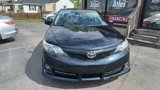 Used 2014 Toyota Camry SE image 2