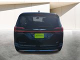 New 2025 Chrysler Pacifica Select image 6