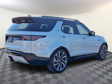 Used 2024 Land Rover Discovery Dynamic SE image 5
