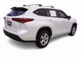 Certified 2023 Toyota Highlander L image 6