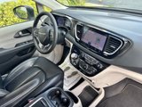 Used 2023 Chrysler Pacifica Touring-L image 5