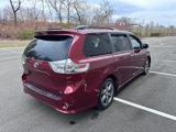 Used 2017 Toyota Sienna SE Premium image 6