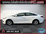 Used 2018 Hyundai Sonata SE image 2