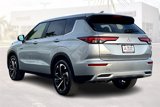 New 2025 Mitsubishi Outlander SE image 3