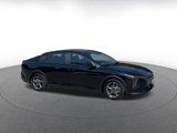 Used 2025 Kia K4 LXS image 2