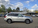 Used 2017 Nissan Pathfinder SV w/ Trailer Tow Package image 4