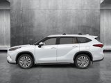 New 2025 Toyota Highlander Platinum image 3
