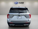 Used 2022 Ford Explorer XLT w/ Equipment Group 202A image 4